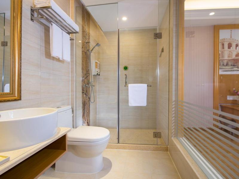 Vienna Classic Hotel Shenzhen Bantian Wuhe Avenue Exterior photo